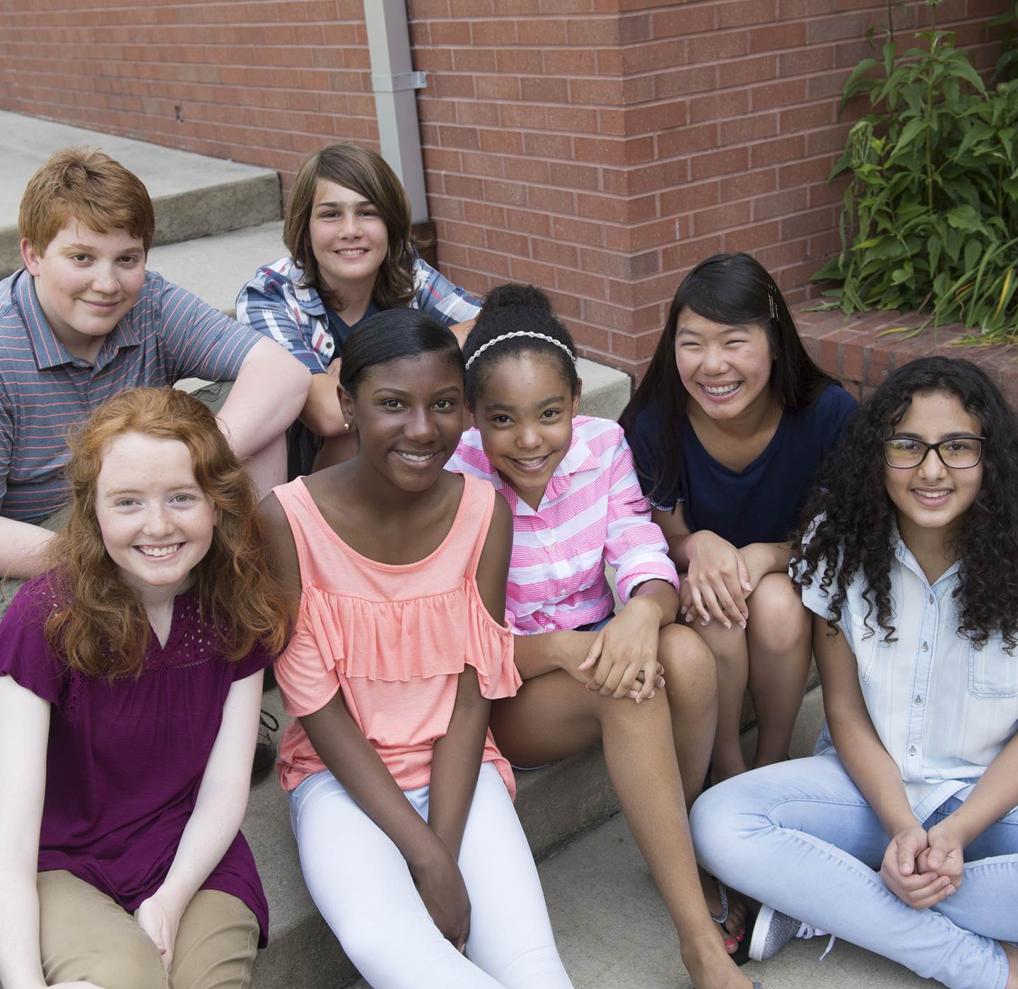 Seven students posing for a picture.